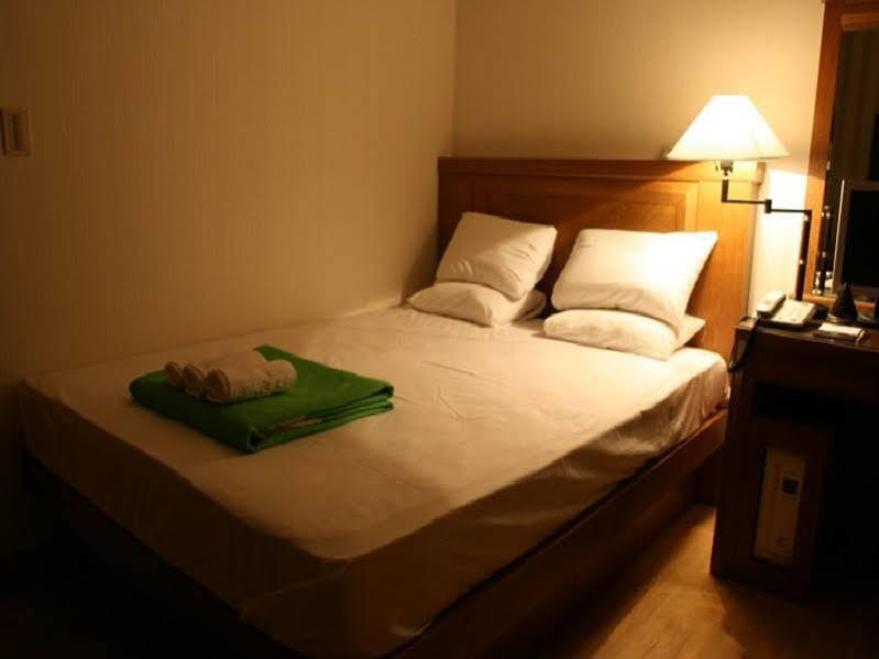 New Donghae Tourist Hotel Ngoại thất bức ảnh