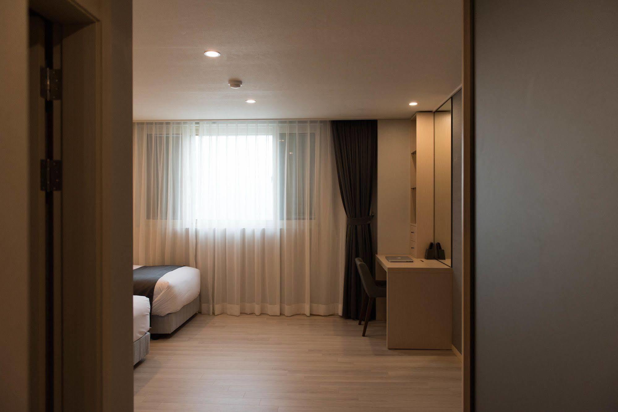 New Donghae Tourist Hotel Ngoại thất bức ảnh